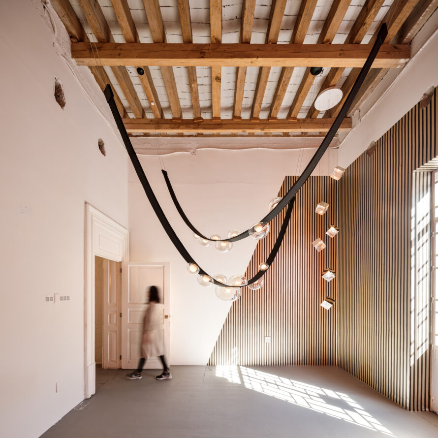 Напольный светильник Pebbles Floor Long Var. 3